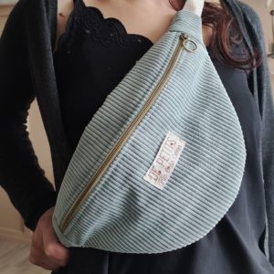Le sac banane velours bleu – Femme