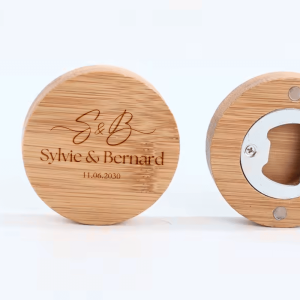 Décapsuleur Rond en Bois Gravé Aimanté