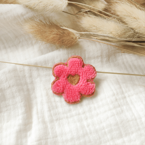 Broche fleur éponge corail