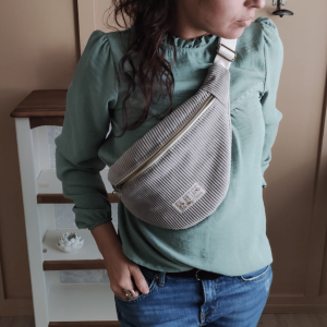 Le sac banane velours beige – Femme