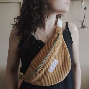 Le sac banane velours moutarde – Femme