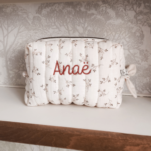 Trousse de toilette matelassée fleurs écru